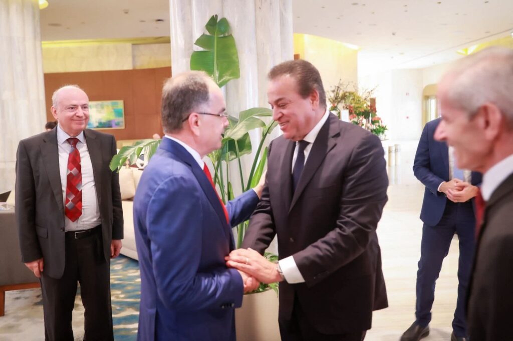 fb_img_17622419392087146787705375704984-1024x682 نائب رئيس مجلس الوزراء ووزير الصحة يلتقي رئيس جمهورية ألبانيا لبحث آفاق التعاون الصحي بين البلدين