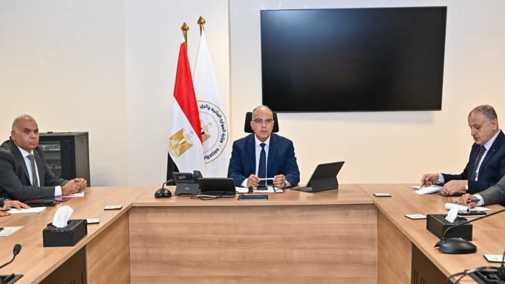 fb_img_17622421832324476536955668458564-1024x576 الدكتور سويلم يتابع حالة الري بمحافظة الفيوم ونتائج موسم أقصى الاحتياجات المائية