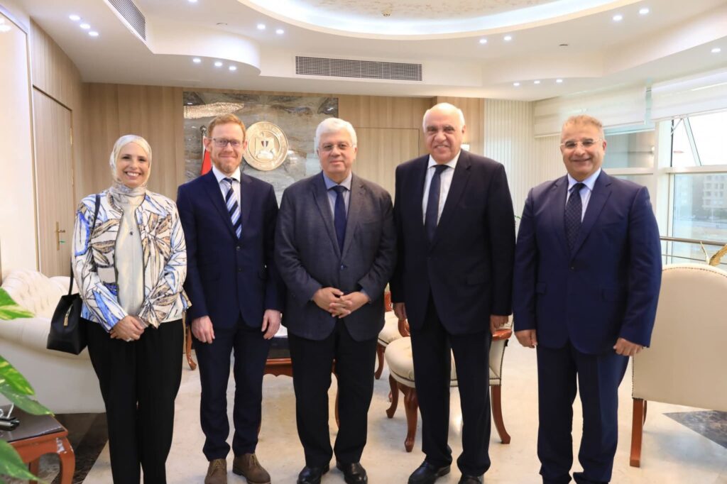 fb_img_17622450143203404583444780017397-1024x682 وزير التعليم العالي يبحث سبل التعاون مع جامعة كينجز كوليدج لندن
