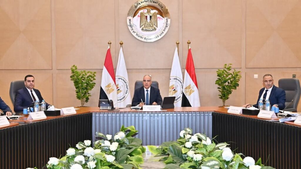 fb_img_17623273057204064281585914901204-1024x576 عقد اجتماع اللجنة العليا لتراخيص الشواطئ برئاسة الدكتور هاني سويلم وبحضور ممثلى الوزارات والمحافظات والجهات المعنية