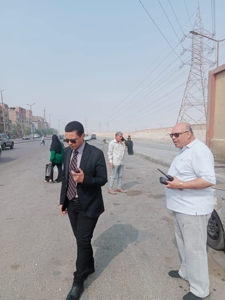 fb_img_17623519167784156397505192537649-768x1024 القيام بحملة موسعة على متابعة النظافة العامة ورفع الاشغالات بطريق الاوتوستراد بنطاق حى المعصرة