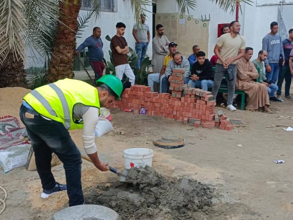 fb_img_17625066020474174788074565213693-1024x768 بالصور.. "العمل" تواصل اختبارات المتقدمين للعمل في مجال البناء بالبوسنة والهرسك