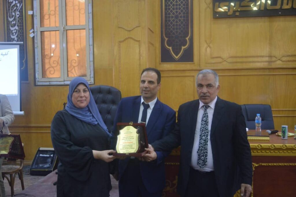 fb_img_17625290702031951090934402068061-1024x682 2 4 عامًا من العطاء...أصول الدين بالزقازيق تحتفل بذكرى تأسيسها وتكريم أوائلها واستحضار روح أكتوبر المجيدة