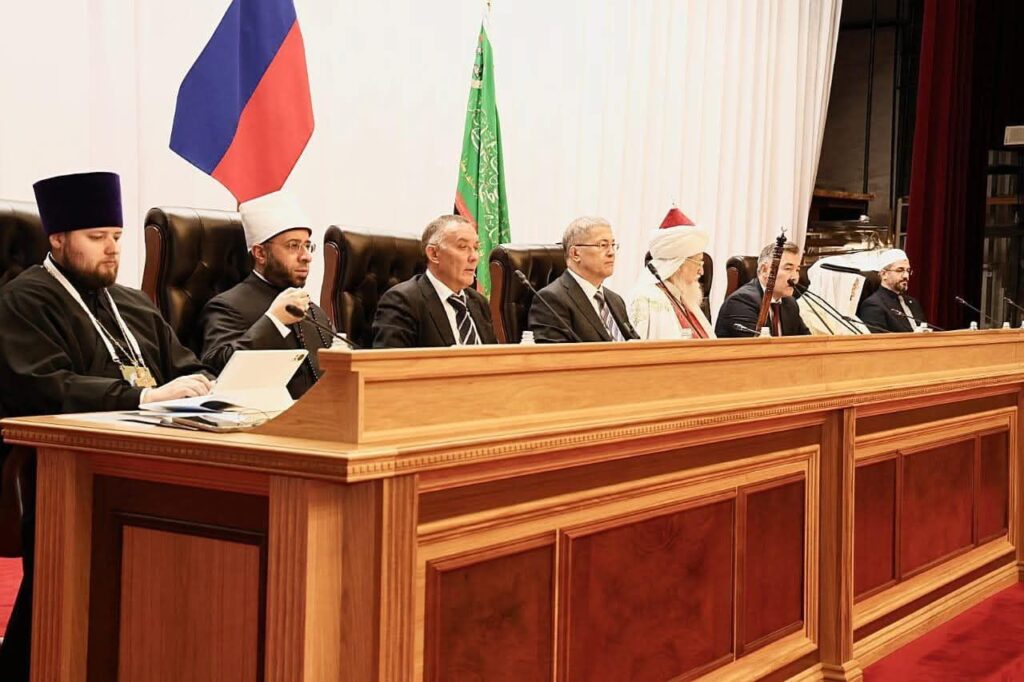 fb_img_17634670822348475251814446926651-1024x682 بحضور رئيس جمهورية باشكورتستان: وزير الأوقاف خلال كلمته في مؤتمر "مثل وقيم الإسلام: أمة واحدة، مصير مشترك"