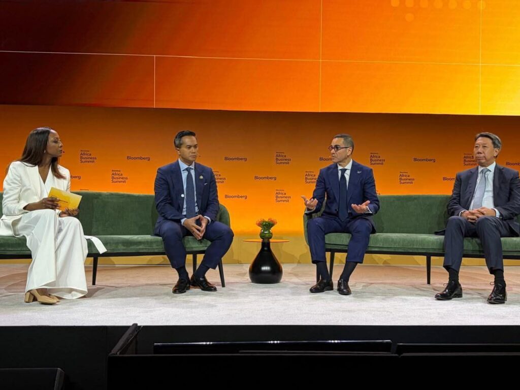 fb_img_17634673025153717397507536001177-1024x768 خلال مشاركة وزير الاستثمار والتجارة الخارجيةبفعاليات قمة بلومبرج أفريقيا للأعمال التي تُعقد في جوهانسبرج