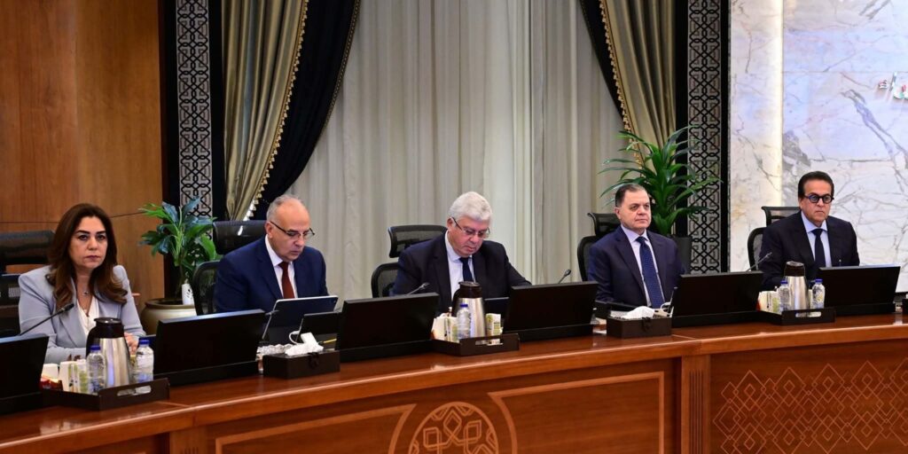 fb_img_17636425714654714237364533180668-1024x512 توفير حوافز للمشروعات السينمائية الكبرى:مجلس الوزراء يُوافق على مشروع قرار بإصدار لائحة تنظيم التصوير الأجنبي داخل جمهورية مصر العربية