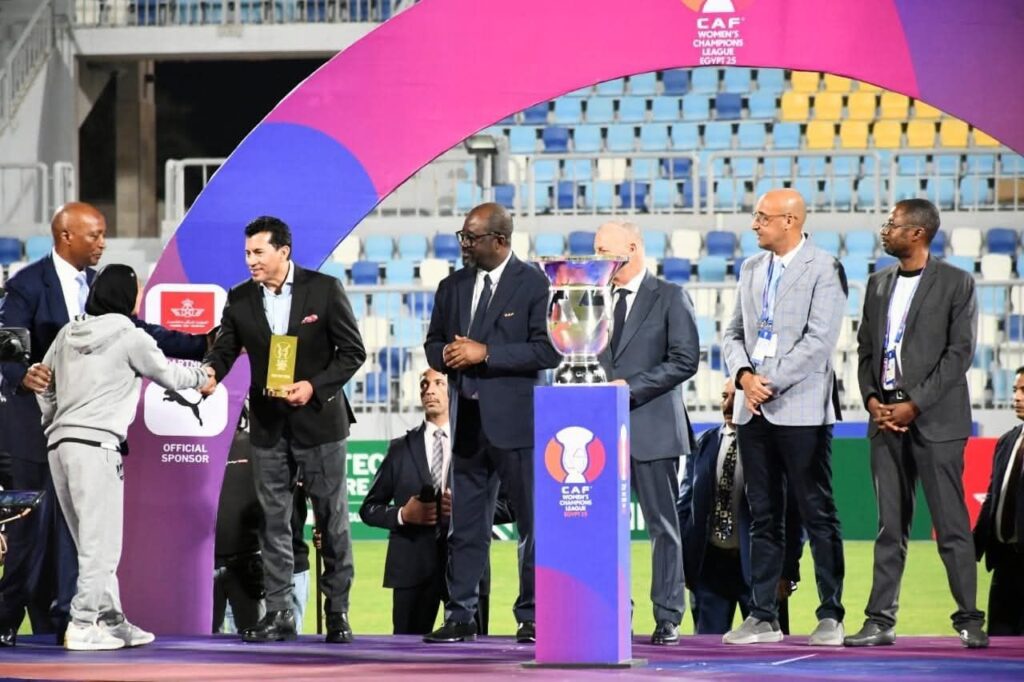 fb_img_1763800142768846155250967475411-1024x682 وزير الشباب والرياضة يشهد نهائي بطولة الأندية الإفريقية للكرة النسائية بحضور رئيس الاتحاد الإفريقي لكرة القدم باستاد قناة السويس