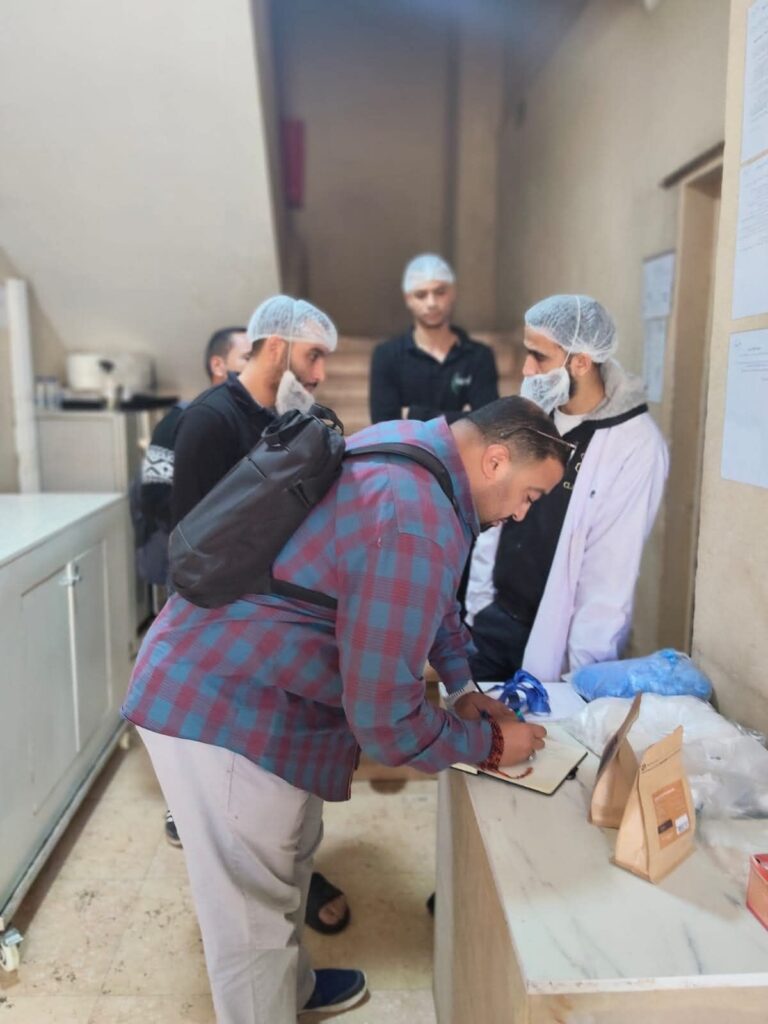 fb_img_1763800774892328816403321269193-768x1024 وزارة العمل تُكثّف حملات التفتيش لمتابعة تطبيق قانون العمل الجديد