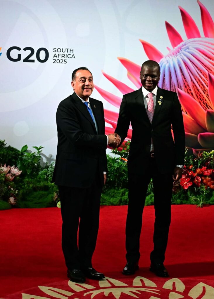 fb_img_17638042394457200014015595088734-732x1024 نيابة عن فخامة السيد رئيس الجمهورية:رئيس الوزراء يشارك في فعاليات الجلسة الافتتاحية لقمة مجموعة العشرين (G20) لعام 2025 بجوهانسبرج