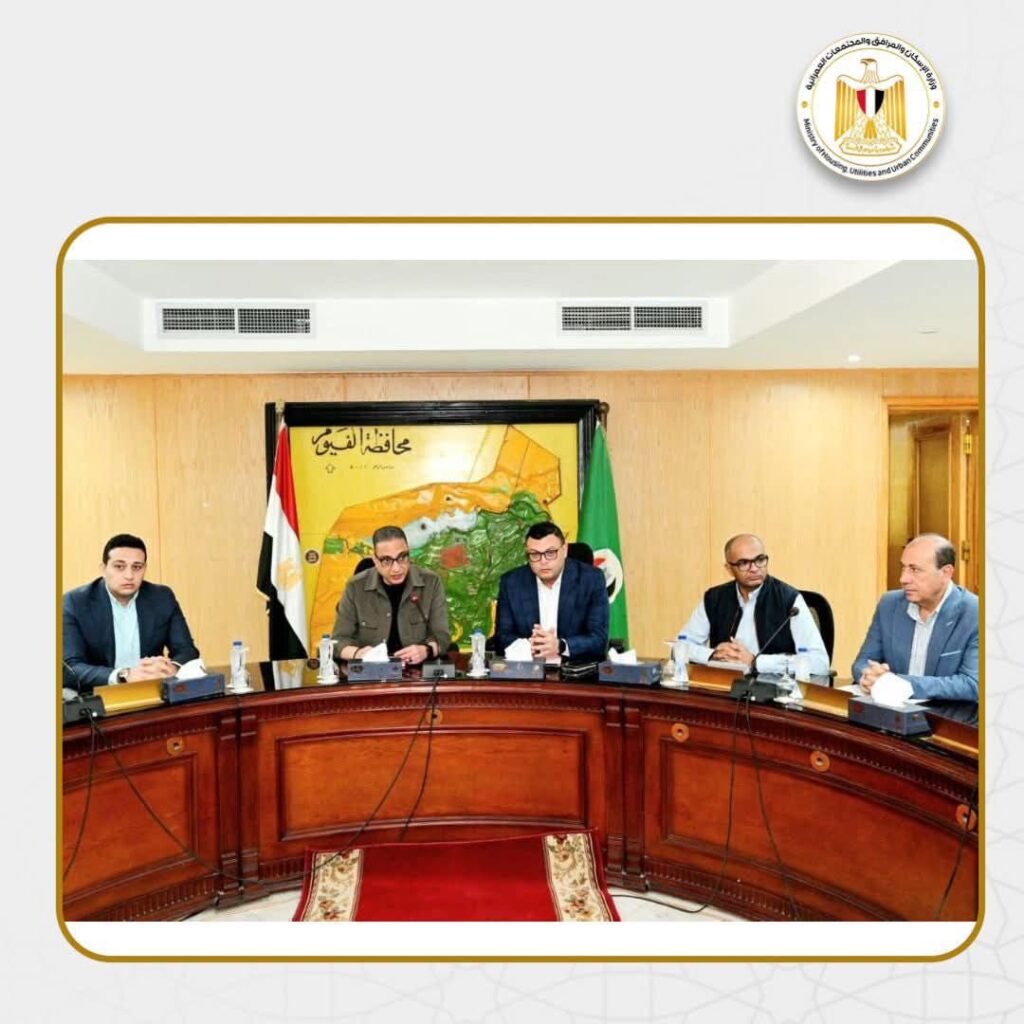fb_img_17638062631963866453859315189971-1024x1024 في مستهل جولته اليوم لتفقد عددًا من المشروعات بالمحافظة: وزير الإسكان ومحافظ الفيوم يتابعان الموقف التنفيذي مشروعات "حياة كريمة" ومنظومة مياه الشرب والصرف الصحي بالمحافظة