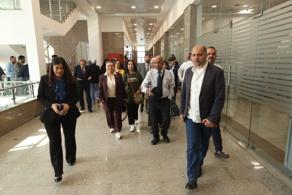 fb_img_17639114851354491576025747747296-1024x682 وكالة الفضاء المصرية تستقبل وفد جمعية المهندسين البحرينية لبحث آفاق التعاون الاستثماري والهندسي