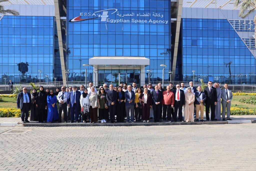 fb_img_17639114894165479895931334490354-1024x682 وكالة الفضاء المصرية تستقبل وفد جمعية المهندسين البحرينية لبحث آفاق التعاون الاستثماري والهندسي