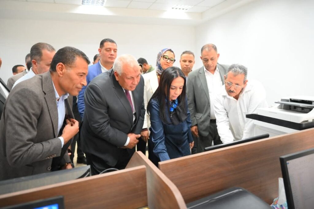 fb_img_17639117025317130909080873214060-1024x682 وزيرة التضامن الاجتماعي تتفقد مديرية التضامن الاجتماعي بمجمع المصالح للخدمات الذكية بمحافظة الوادي الجديد .. وتطمئن على الخدمات المقدمة للمواطنين