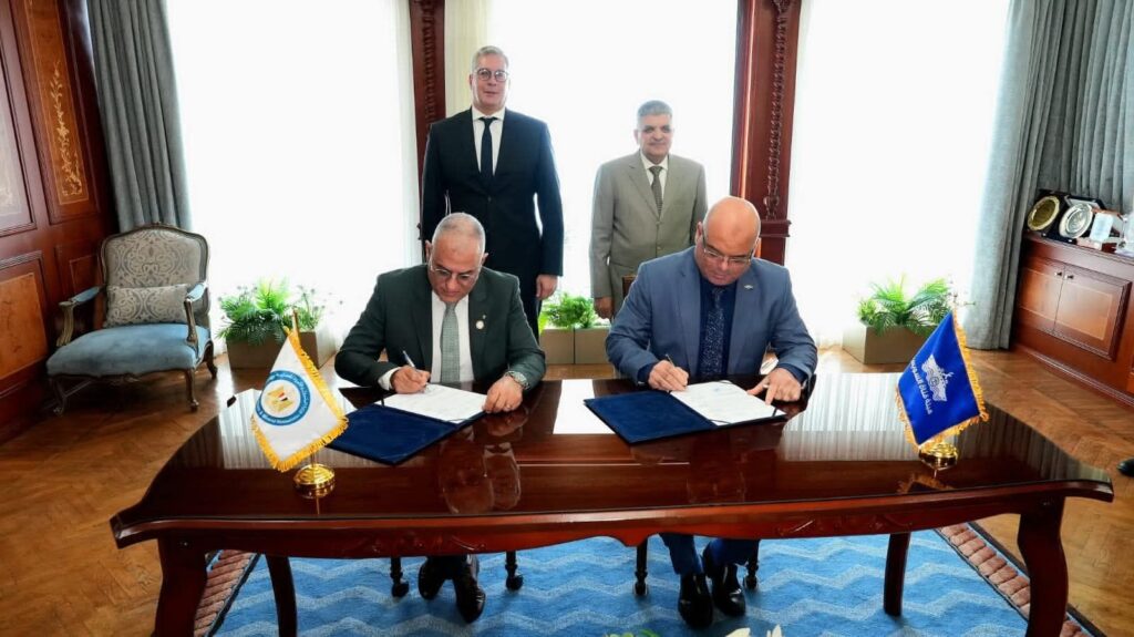 fb_img_17639119952216818140065271767665-1024x575 ضمن استراتيجية التحول إلى قناة خضراء.. وزارة البترول والثروة المعدنية وهيئة قناة السويس توقعان مذكرة تفاهم حول الإجراءات التنفيذية لإنشاء محطة لإسالة وتموين الغاز الطبيعي المسال
