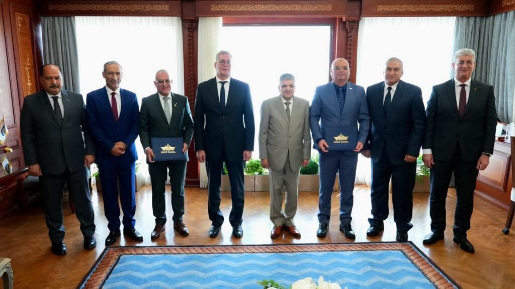 fb_img_17639119975343731111784343051295-1024x575 ضمن استراتيجية التحول إلى قناة خضراء.. وزارة البترول والثروة المعدنية وهيئة قناة السويس توقعان مذكرة تفاهم حول الإجراءات التنفيذية لإنشاء محطة لإسالة وتموين الغاز الطبيعي المسال