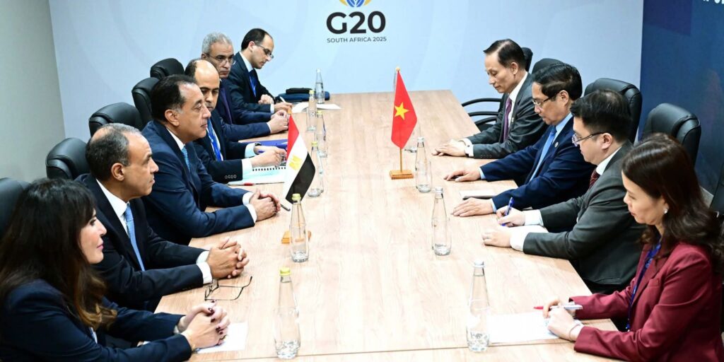 fb_img_17639124521575543239086361250834-1024x512 على هامش مشاركته في قمة مجموعة العشرين نيابة عن فخامة السيد الرئيس:رئيس الوزراء يلتقي نظيره الفيتنامي