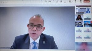 fb_img_17639145322373826626513889907278-300x166 الدكتور محمد فريد رئيس الرقابة المالية يلقي محاضرة افتراضية أمام المشاركين في برنامج Kings College London حول المعايير المنظمة لأسواق رأس المال
