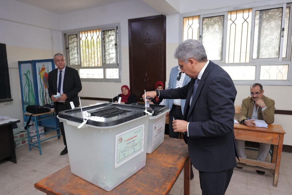 fb_img_17639805935162396520092871655753-1024x683 السيد شريف فتحي يؤكد: المشاركة في عملية التصويت واجب وطني لاختيار من سيمثل الشعب في مجلس النواب