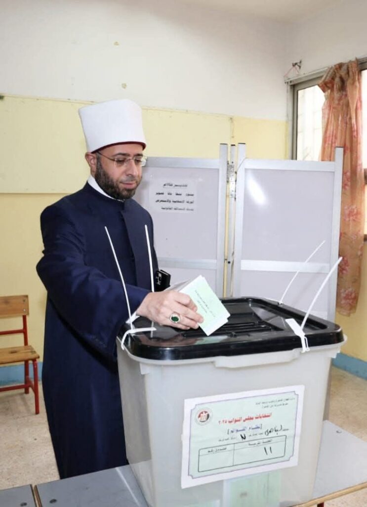 fb_img_17639810230946272224134086973871-743x1024 الوزير: دعوة كل المشاركين في العملية الانتخابية للنزاهة والتجرد وإعلاء مصلحة الوطن