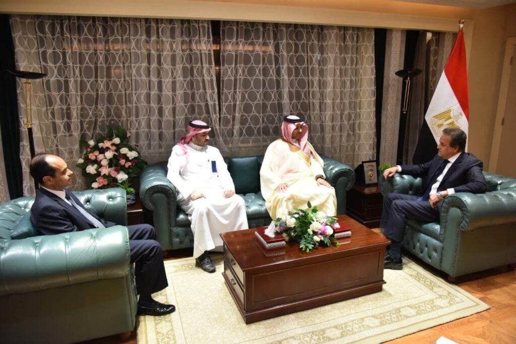 fb_img_17639812836452991698607310192181-1024x683 نائب رئيس مجلس الوزراء - وزير الصحة يبحث مع مساعد الأمين العام لهيئة التخصصات الصحية السعودية تعزيز التعاون في التعليم الطبي المهني