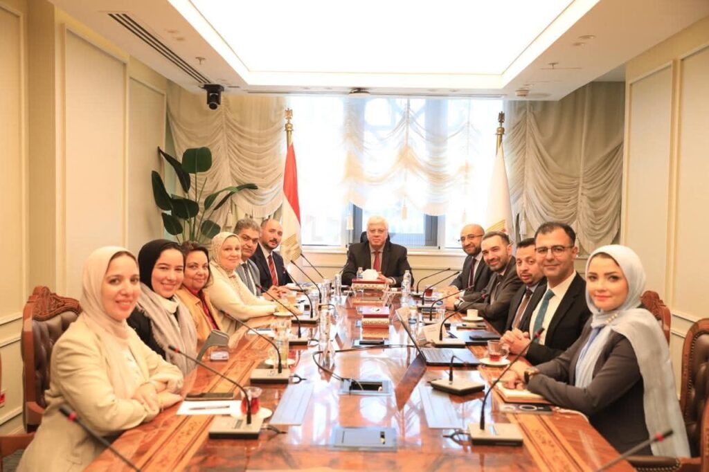 fb_img_17639818710062502161647010277133-1024x682 وزير التعليم العالي يؤكد: التشخيص المبكر للأمراض النادرة للأطفال هو حجر الزاوية للعلاج الناجح والوصول للشفاء التام
