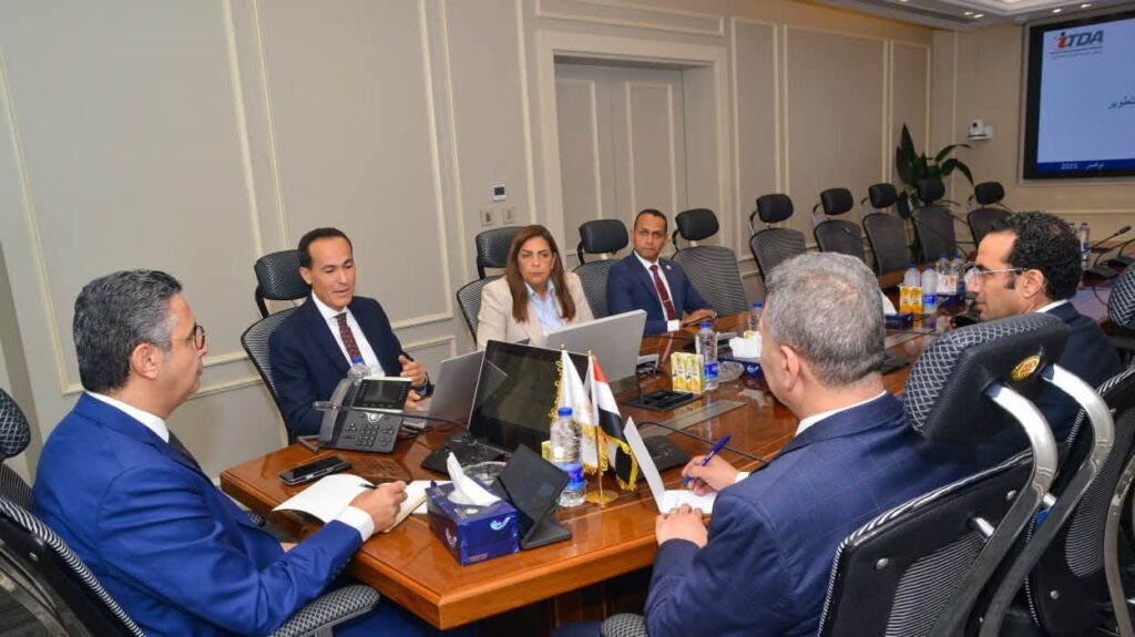 fb_img_17639884220163907046590963413662-1024x575 الدكتور شريف فاروق وزير التموين والتجارة الداخلية يعقد اجتماعًا مع رئيس مجلس إدارة جهاز تنمية التجارة الداخلية لمتابعة الملفات واستعراض خطط التطوير