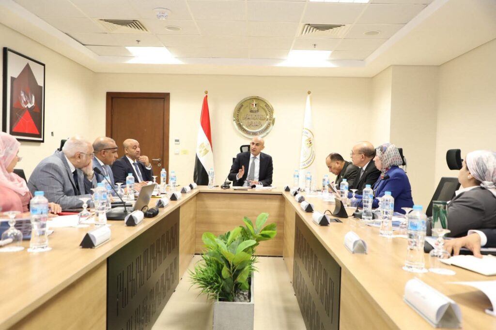 fb_img_17642375414656804264555303533293-1024x682 وزير التربية والتعليم يترأس اجتماع المجلس الأعلى للتعليم قبل الجامعي