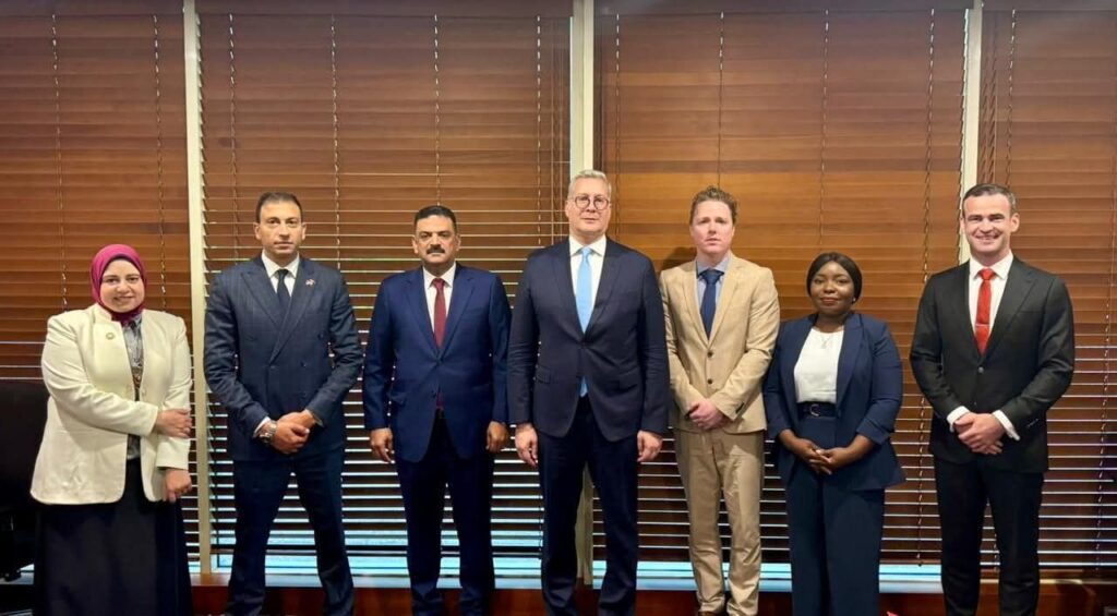 fb_img_17642375904631395799512325146621-1024x565 لتطوير قدرات كوادر التعدين المصرية... وزير البترول والثروة المعدنية يشهد توقيع خطاب نوايا مع جامعة مردوخ الأسترالية