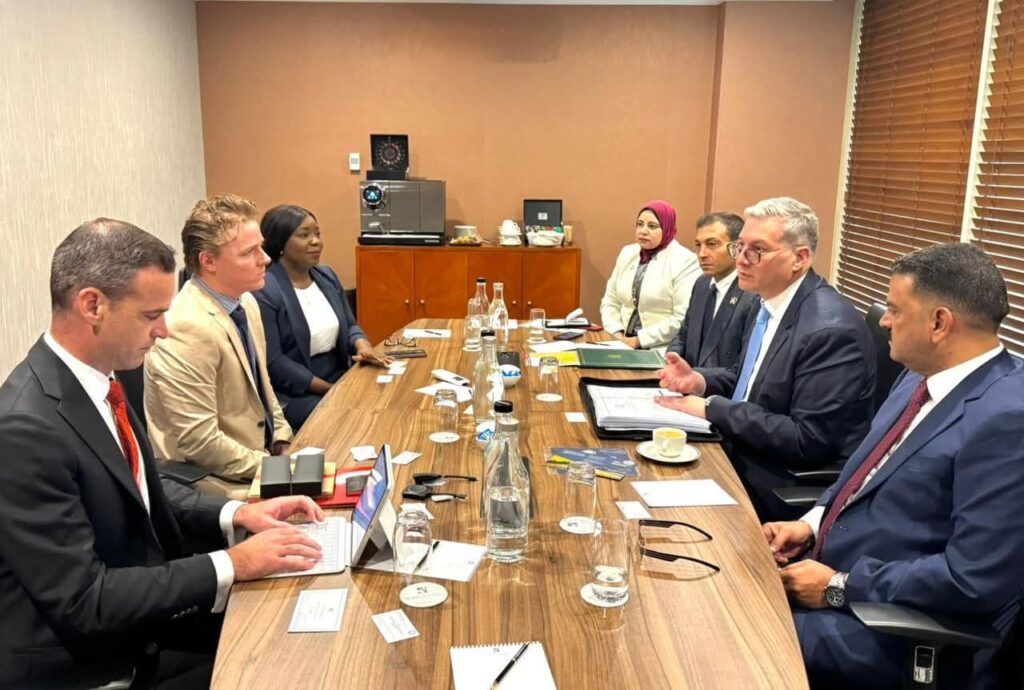 fb_img_17642375929959012579760515151286-1024x690 لتطوير قدرات كوادر التعدين المصرية... وزير البترول والثروة المعدنية يشهد توقيع خطاب نوايا مع جامعة مردوخ الأسترالية