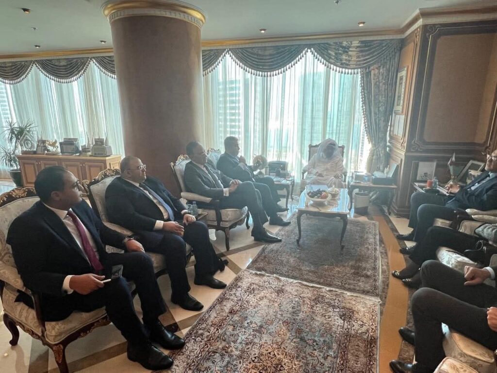 fb_img_17642379752076131733005358014494-1024x768 رئيس هيئة الاستثمار يلتقي رئيس رابطة رجال الأعمال القطريين