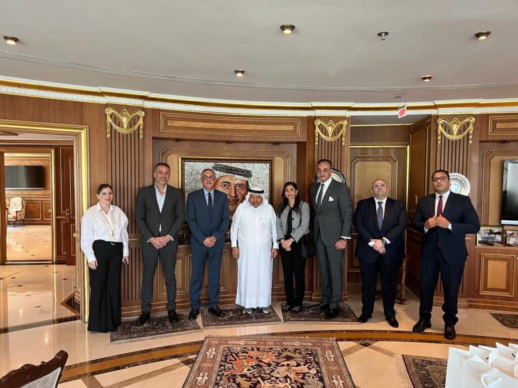 fb_img_17642379779998380793914548522109-1024x768 رئيس هيئة الاستثمار يلتقي رئيس رابطة رجال الأعمال القطريين