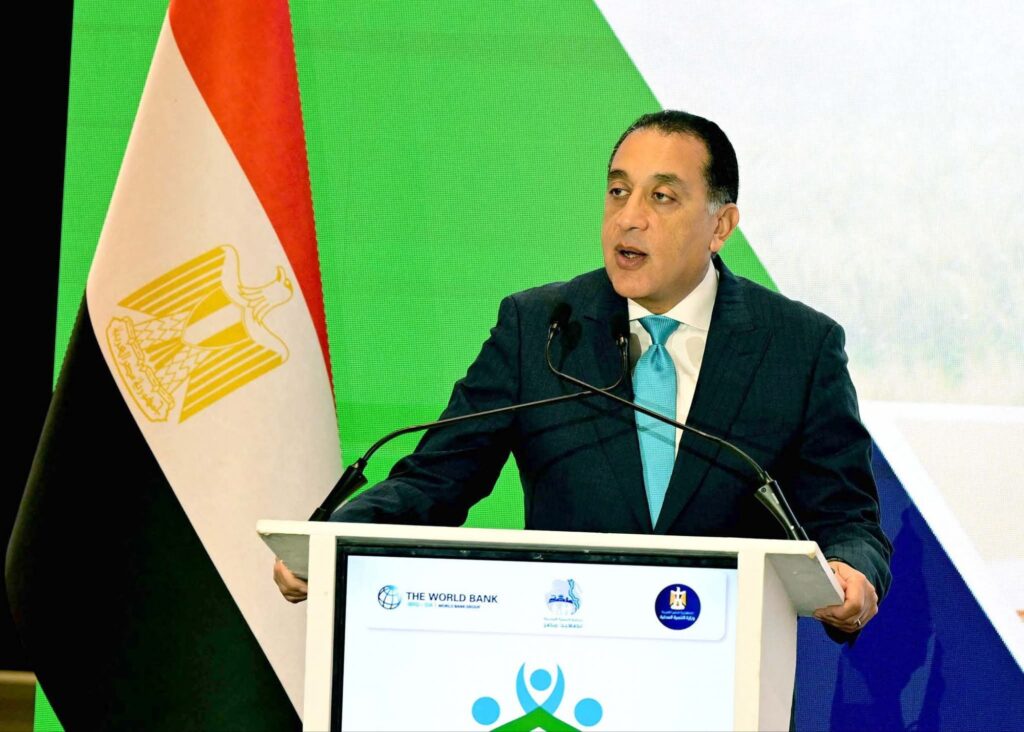 fb_img_17642398596108186063042047759432-1024x732 خلال مشاركته في مؤتمر "إصلاح وتمكين الإدارة المحلية: الدروس المستفادة من برنامج التنمية المحلية بصعيد مصر":رئيس الوزراء: رئيس الجمهورية أكد منذ البداية أن" تنمية الصعيد ليست مجرد هدف اقتصادي بل هي رسالة وطنية لإعادة بناء الإنسان والمكان وتمكين المواطنين في كل زاوية من مصر"