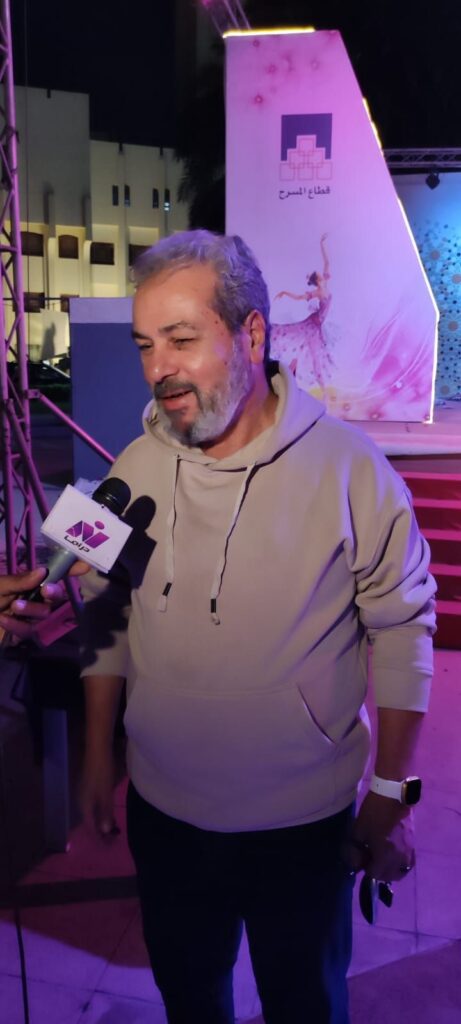 img-20251118-wa00128749368670257147939-461x1024 بالصور.. «علاء قوقة» يحتفل ببدء تجهيزات عرض زائد واحد في الأوبرا