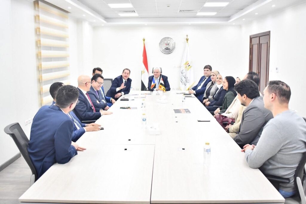 fb_img_17646700281194326831323714143060-1024x682 وزير التعليم العالي يلتقي الدفعة الأولى من طلاب منح الدكتوراه المشتركة مع فرنسا بحضور السفير الفرنسي بالقاهرة