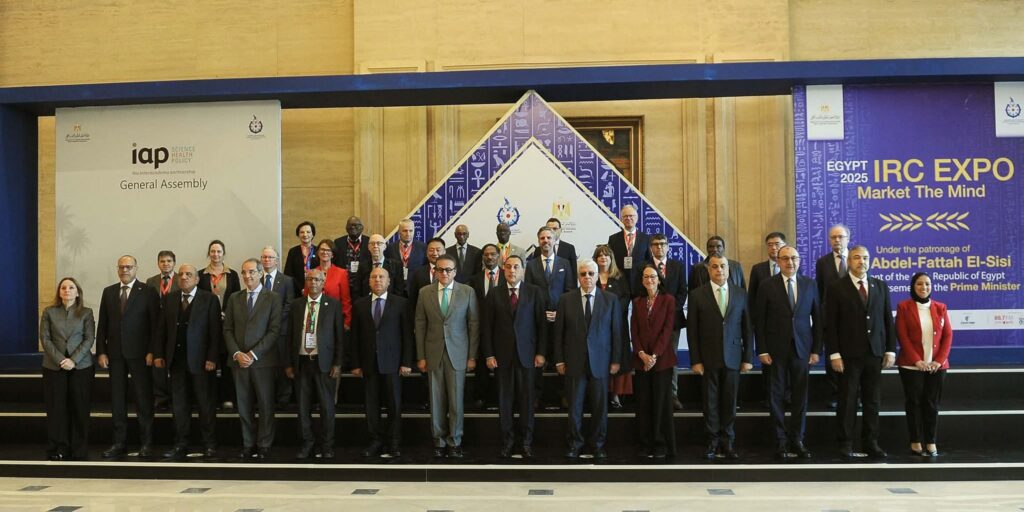 fb_img_17654486425754385691963792181361-1024x512 نيابة عن فخامة السيد الرئيس:رئيس الوزراء يشهد انعقاد الجمعيـة العامة للشراكة بين الأكاديميات والمعرض الدولي لتسويق مخرجات البحوث بالعاصمة الجديدة