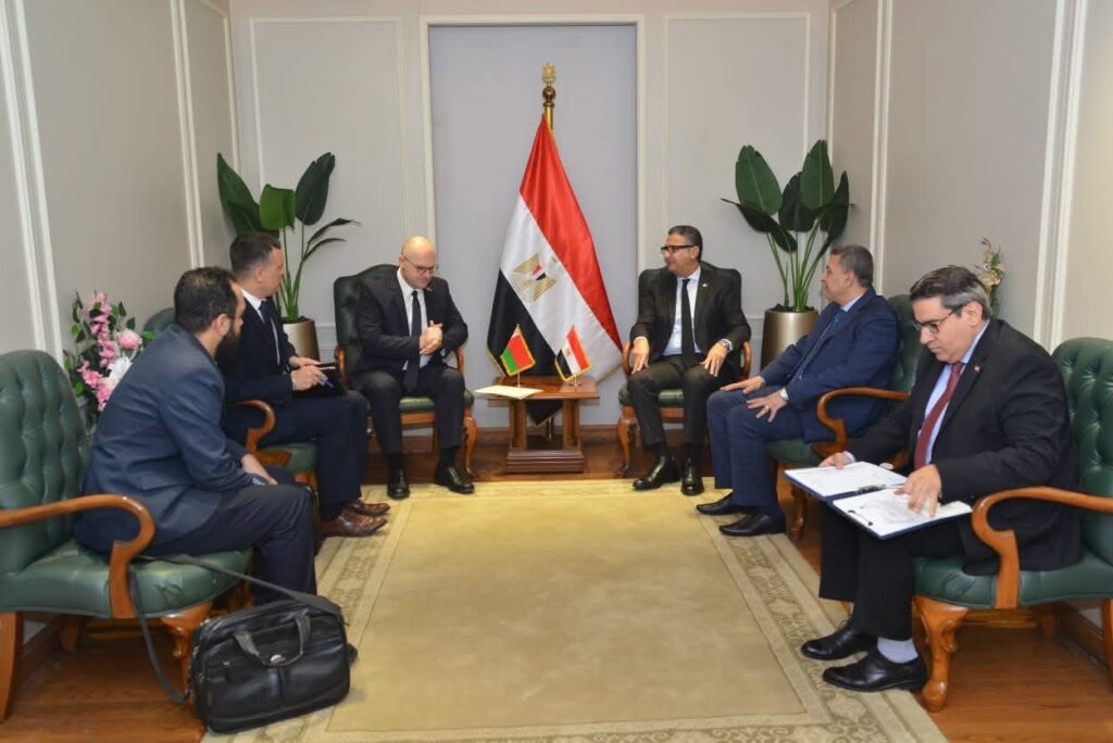 fb_img_17654489183962220778969425417042-1024x684 وزير التموين والتجارة الداخلية الدكتور شريف فاروق يجتمع مع سفير جمهورية بيلاروسيا بالقاهرة لبحث تعزيز التعاون في مجالات الأمن الغذائي والتجارة الداخلية
