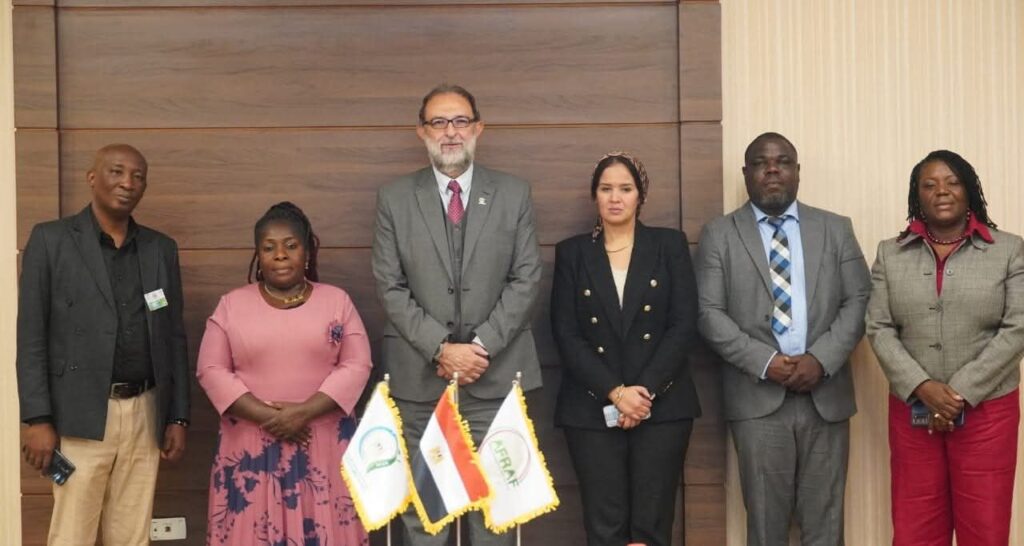 fb_img_17654493934812435950358032259317-1024x546 لقاء ثنائي بين رئيس هيئة سلامة الغذاء ونظيرته الليبيرية على هامش منتدى AFRAF بالقاهرة