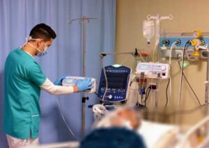 fb_img_17656214053177274840583241795756-300x213 رئيس هيئة الرعاية الصحية: مستشفى الجهاز التنفسي والرعاية الرئوية أول مستشفى عالي التخصص ضمن منظومة التأمين الصحي الشامل بالسويس قدّم أكثر من 38 ألف خدمة طبية وعلاجية متكاملة منذ بدء التشغيل