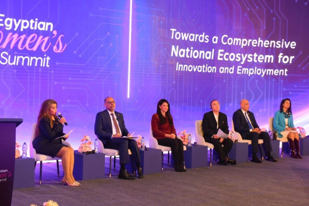fb_img_17656230249004947948830495708813-1024x682 بتنظيم من منتدى الخمسين سيدة الأكثر تأثيرًا..- وزير العمل يشارك في قمة المرأة المصرية 2025 ..ويؤكد: تمكين الشباب وبناء المهارات أولوية الدولة لمواجهة متغيرات سوق العمل