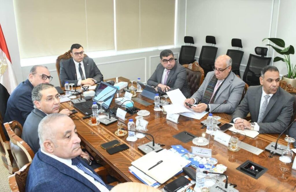 fb_img_17670064154515405104383589723033-1024x665 وزير الإسكان يبحث تطوير منظومة النقل الداخلي بعددٍ من المدن الجديدة