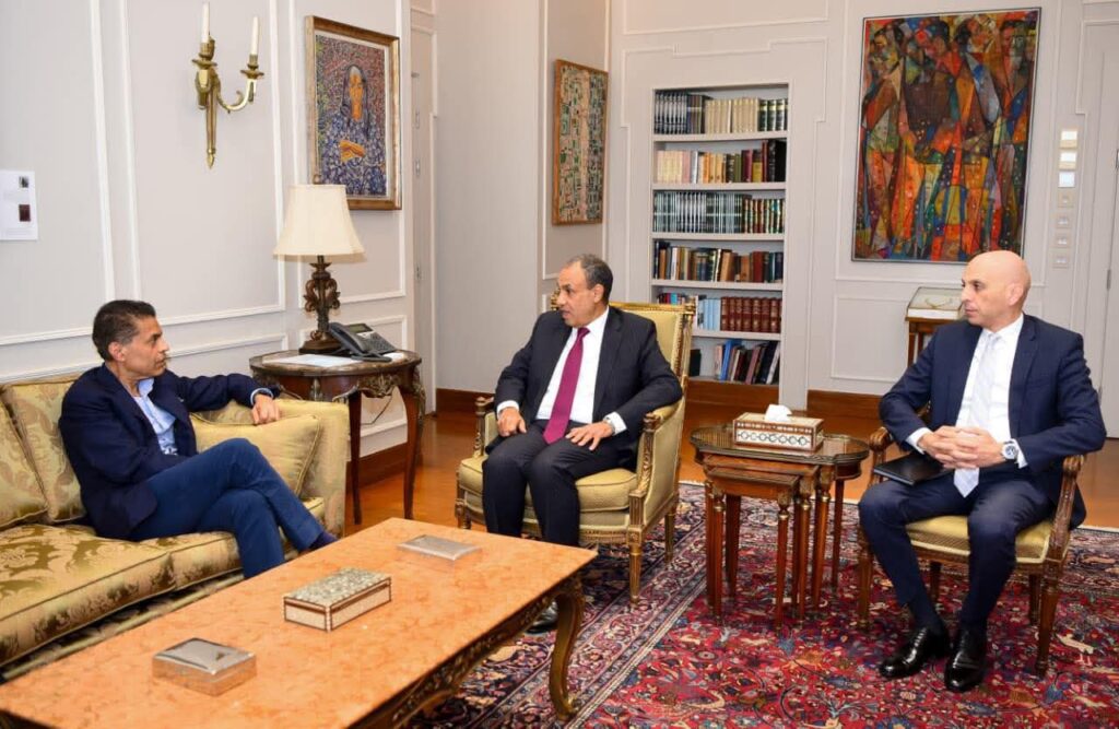 fb_img_17670750614834315132617070135262-1024x667 وزير الخارجية يلتقي الإعلامي الأمريكي "فريد زكريا"