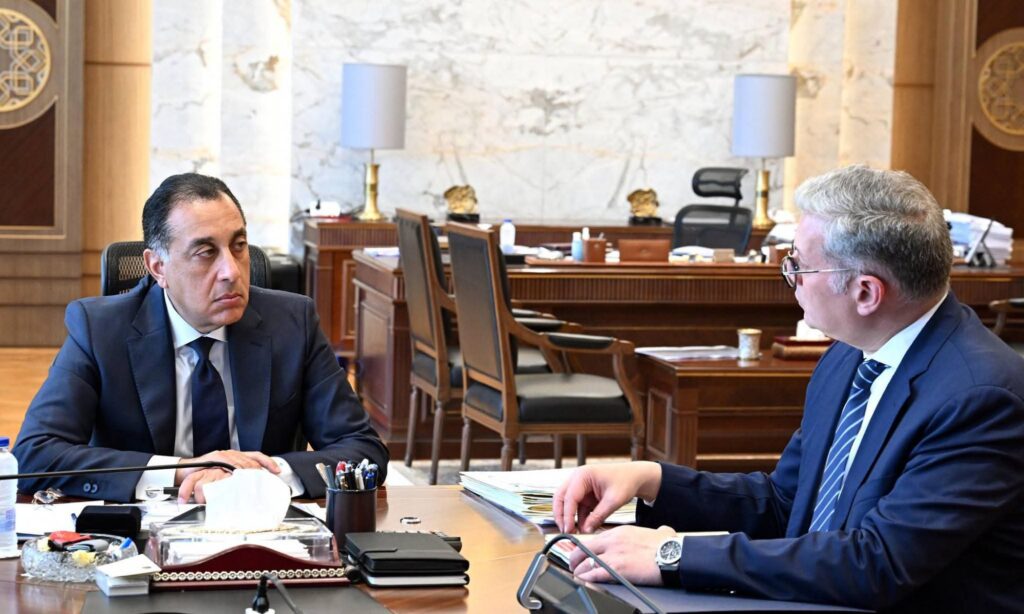 fb_img_17671148344733956477297387886419-1024x614 رئيس الوزراء يستعرض مع وزير البترول والثروة المعدنية عددا من ملفات عمل الوزارة