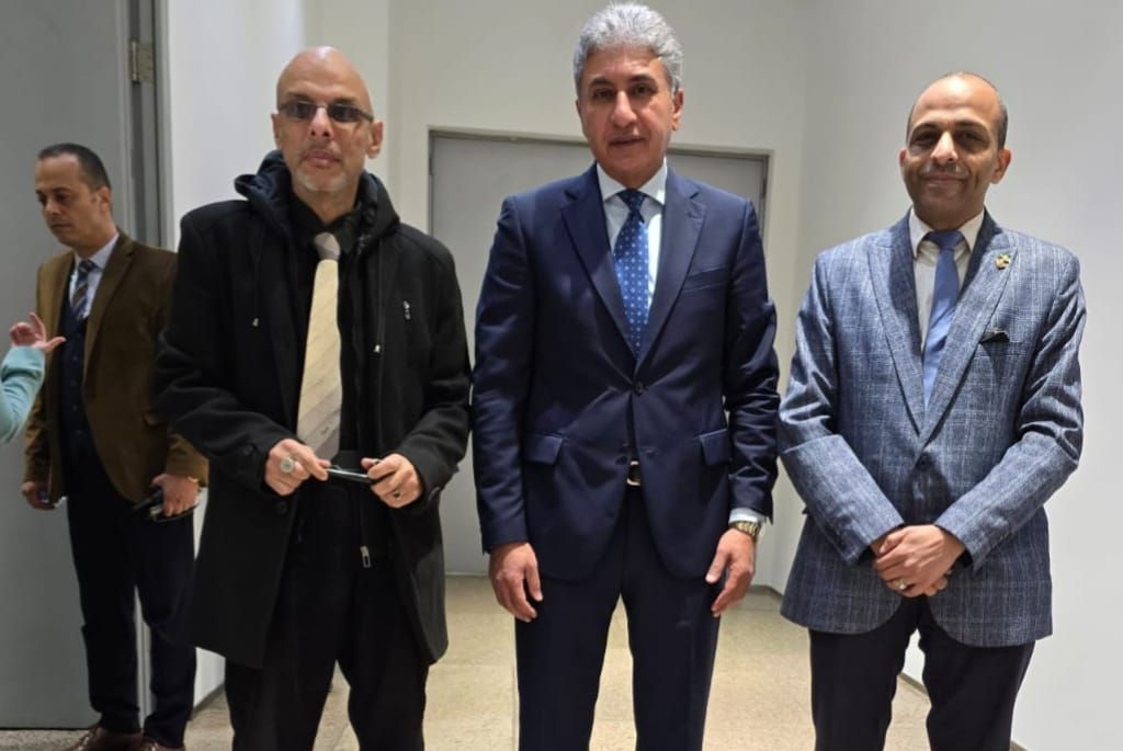 img-20251231-wa0042926618600478339542 وزير السياحة والآثار يشارك في حوار نقيب السياحيين والأمين العام داخل المتحف المصري الكبير