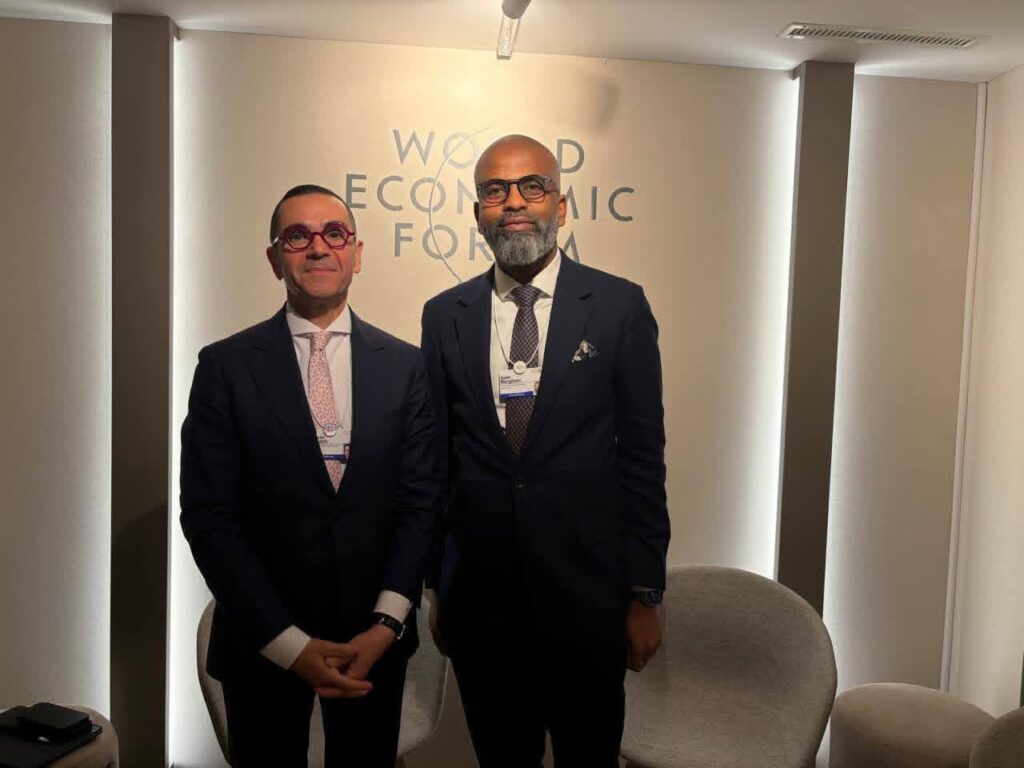 fb_img_17692423245975281119742099506634-1024x768 في ختام مشاركته في منتدى دافوس الاقتصادي العالمي بسويسرا