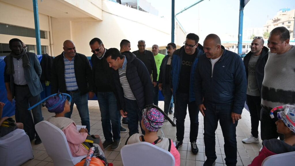 fb_img_17692446421313794834932670175999-1024x576 وزير الرياضة يشهد منافسات بطولة القاهرة للسباحة بالزعانف ويطمئن على تطبيق الكود الطبي