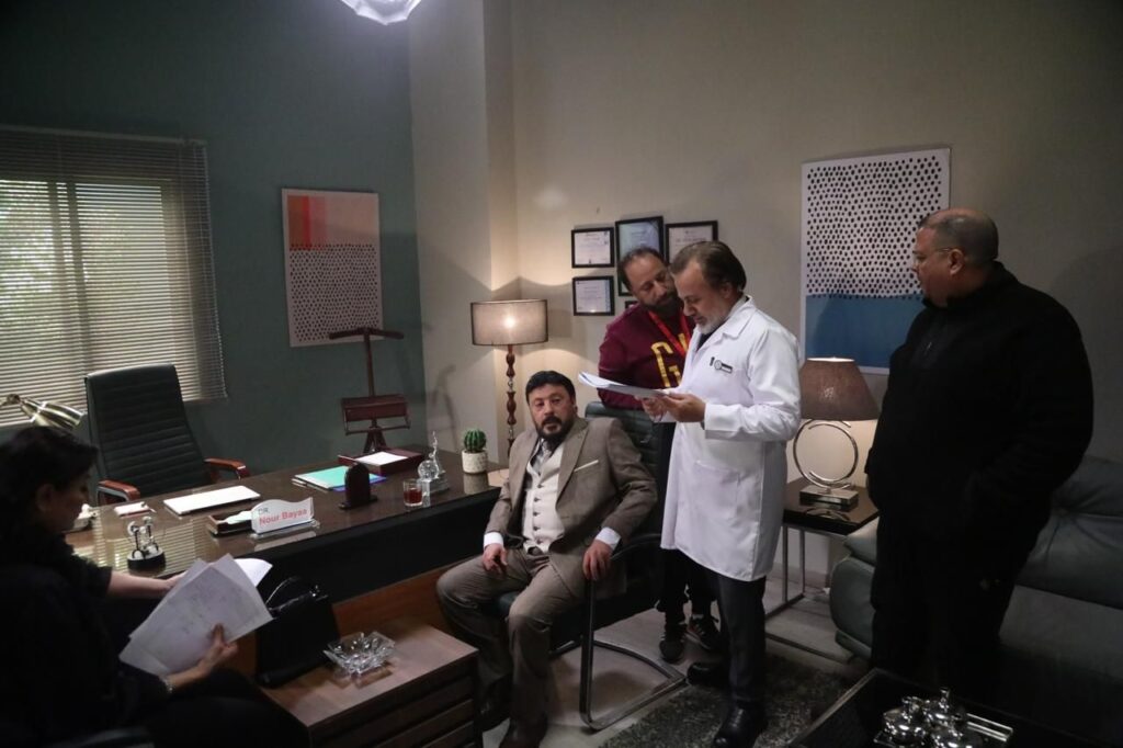 img-20260107-wa0042392517556909791705-1024x682 بالفيديو.. صناع «السرايا الصفرا» يحتفلون ببداية تصوير المسلسل استعدادا لرمضان 2026