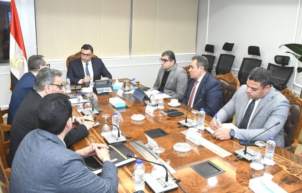 fb_img_17702022786197327923881112146256-1024x657 وزير الإسكان يعقد اجتماعًا لمتابعة ملفات عمل الهيئة العامة للتنمية السياحية