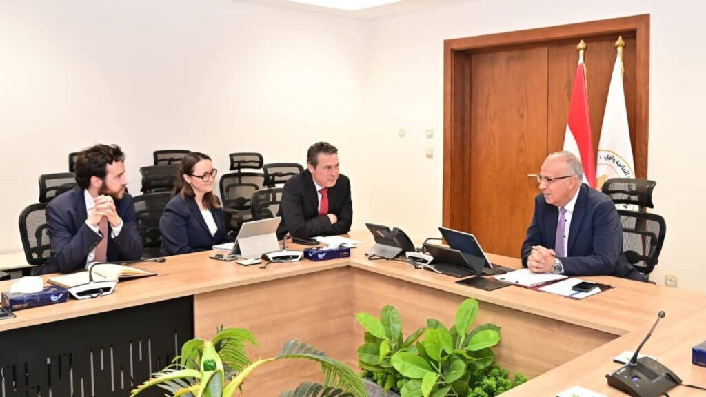 fb_img_17702026497941943221335754337618-1024x576 الدكتور سويلم يلتقي مدير البنية التحتية المستدامة، ومدير عام منطقة جنوب وشرق المتوسط ببنك التنمية والإعمار الأوروبي، للتباحث حول سُبل تعزيز التعاون بين الوزارة والبنك في مجال المياه