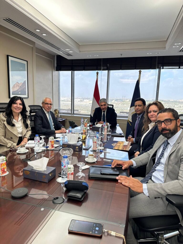 fb_img_17702841099711120820729765340226-768x1024 وزير السياحة والآثار يُناقش آليات تطوير خطة تسويقية متكاملة للمتحف القومي للحضارة المصرية بالتعاون مع إحدى شركات التسويق المتخصصة