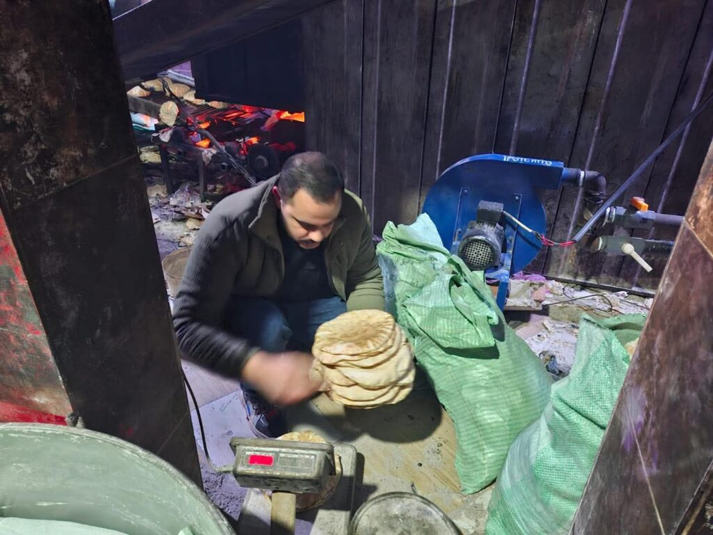 fb_img_17705440879527578337724537056841-1024x768 محافظ الغربية يوجّه بحملة مفاجئة على مخابز صا الحجر لضبط منظومة الخبز المدعم